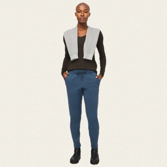 Lululemon On the Fly 7/8 Pant - Picture 1 of 9